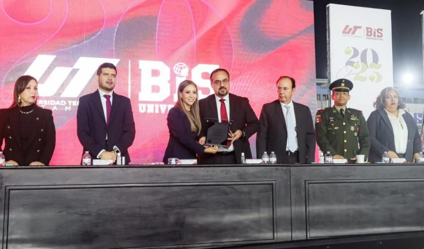 Celebra UT Matamoros graduación histórica con entrega inmediata de títulos profesionales